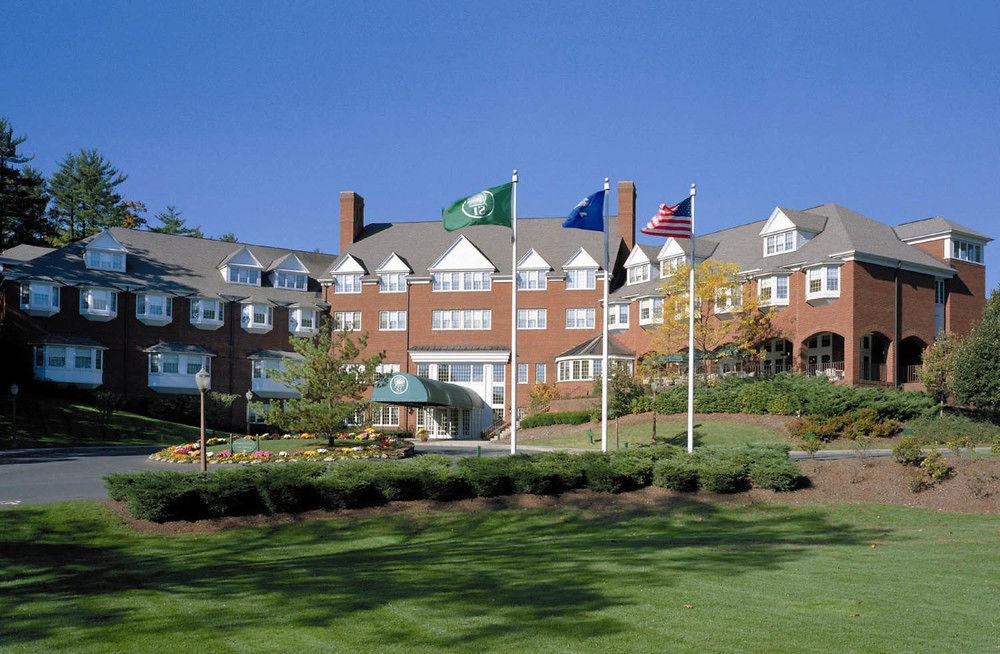 The Simsbury Inn Экстерьер фото