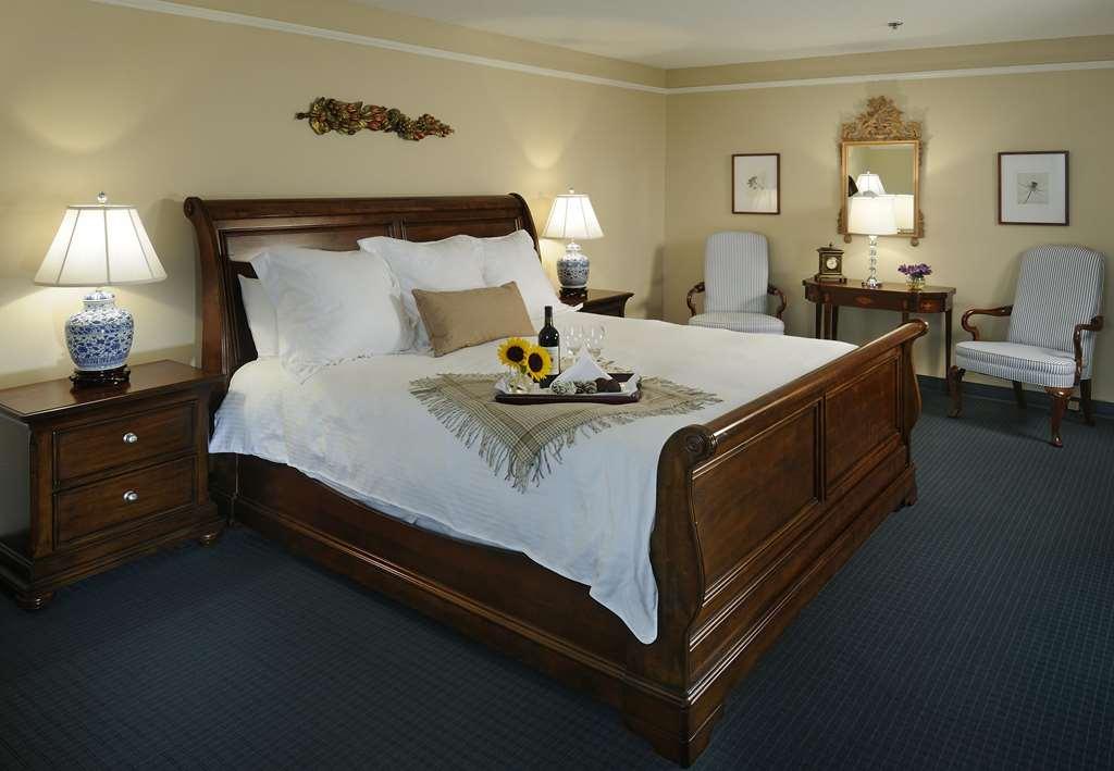 The Simsbury Inn Номер фото