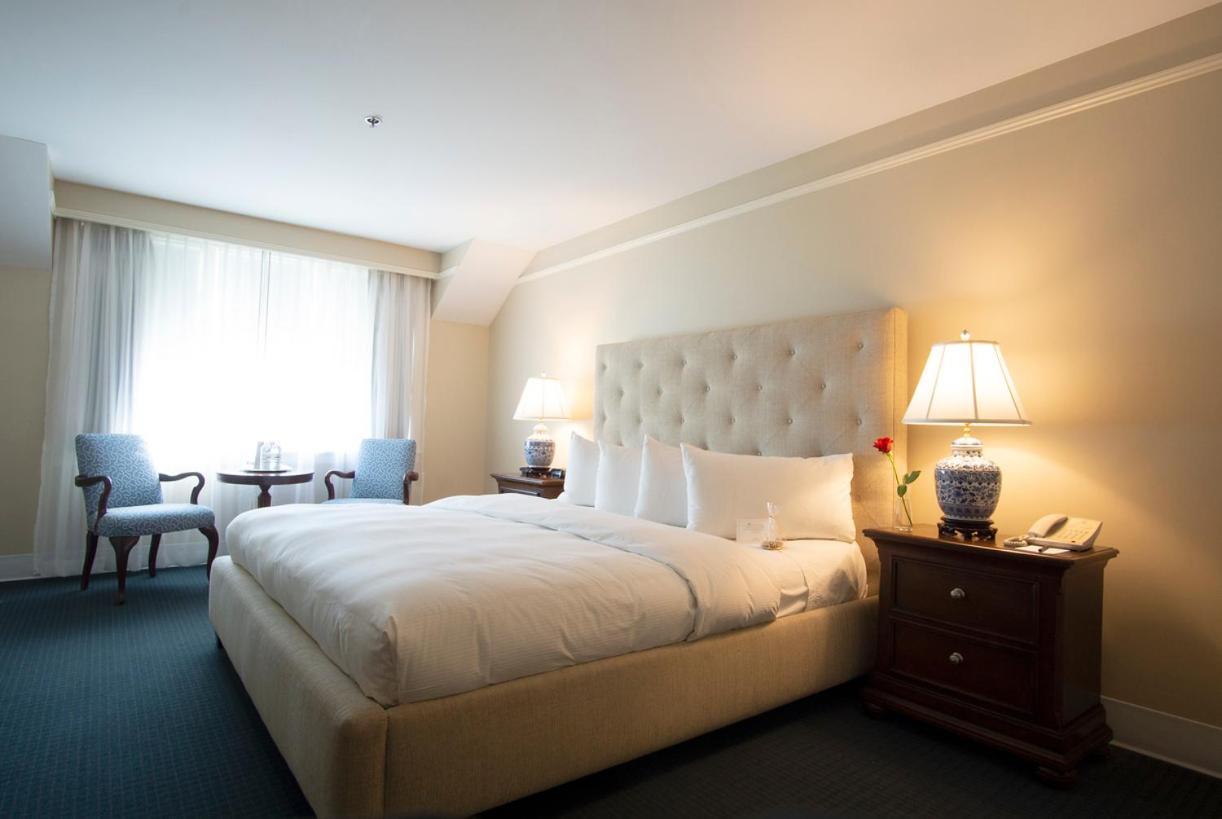 The Simsbury Inn Экстерьер фото
