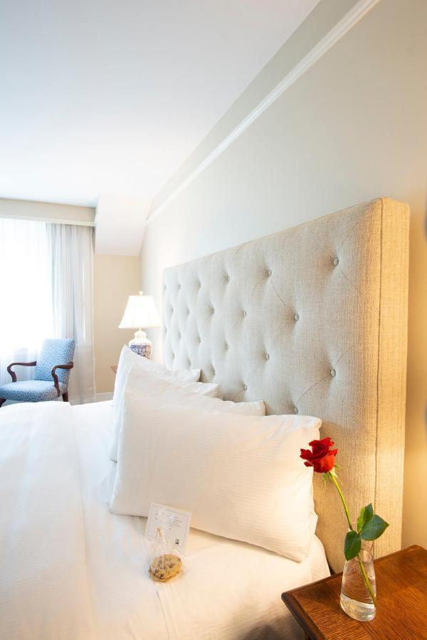 The Simsbury Inn Экстерьер фото